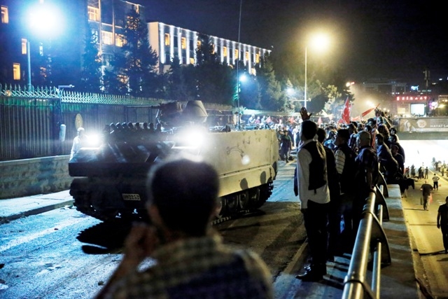 MİLLET DARBEYE GEÇİT VERMEDİ 174