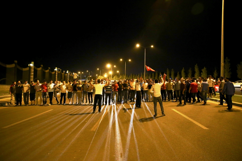 MİLLET DARBEYE GEÇİT VERMEDİ 45