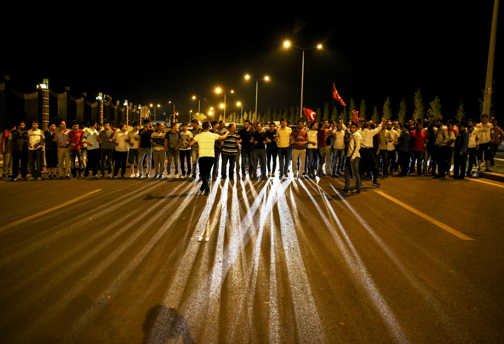 MİLLET DARBEYE GEÇİT VERMEDİ 46