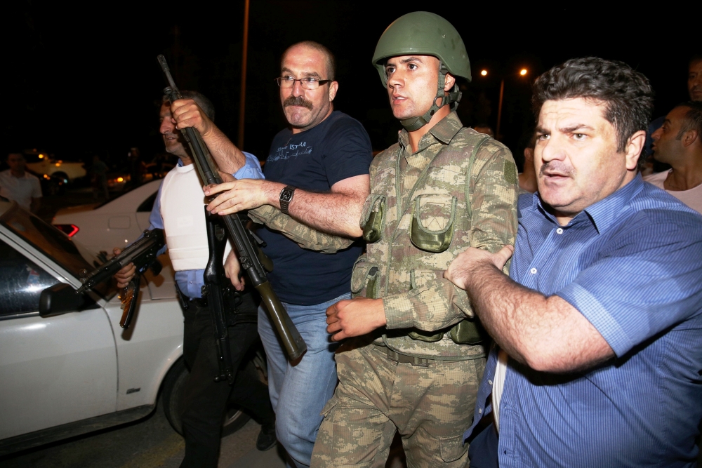 MİLLET DARBEYE GEÇİT VERMEDİ 86