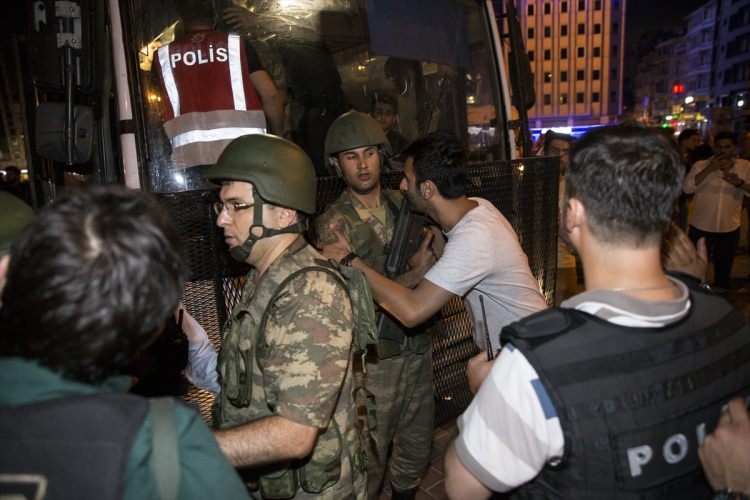 İşte tutuklanan komutanlar 31