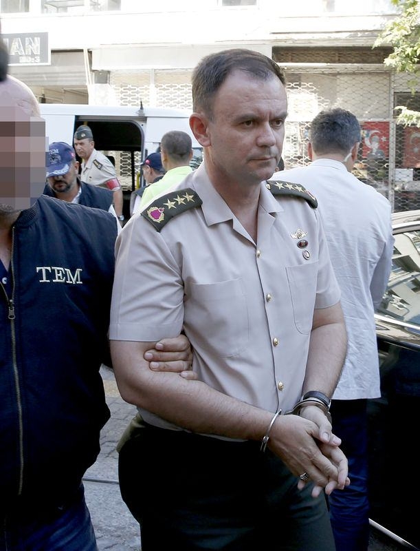 İşte tutuklanan komutanlar 5