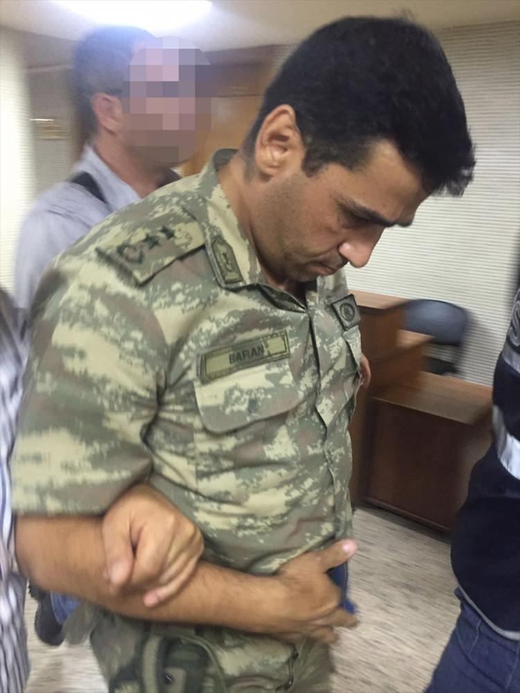 İşte tutuklanan komutanlar 66