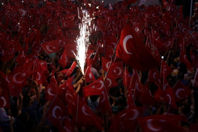 Konya'da darbe girşimine tepkiler 21