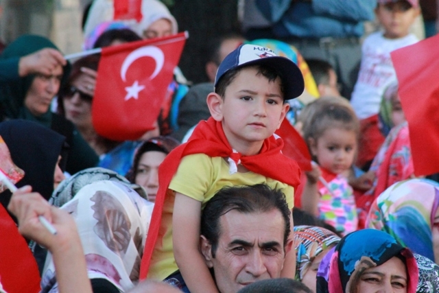 Konya'da darbe girşimine tepkiler 25