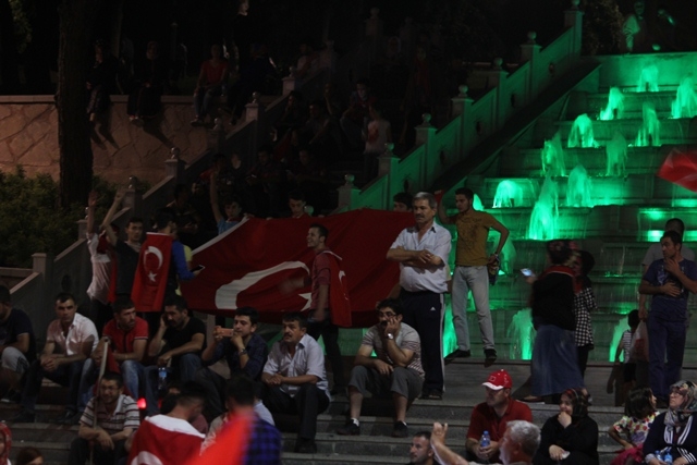 Konya'da darbe girşimine tepkiler 45