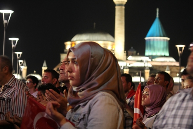 Konya'da darbe girşimine tepkiler 49