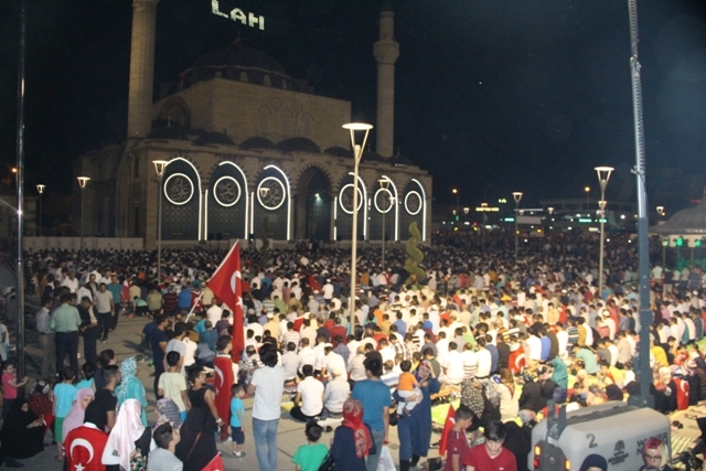 Konya'da demokrasi nöbeti 20