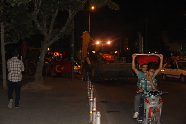 Konya'da demokrasi nöbeti