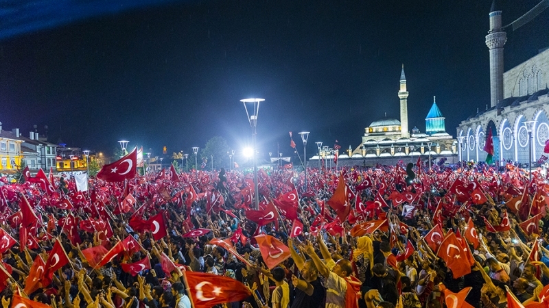 Cumhurbaşkanı Erdoğan Konya "demokrasi bekçileri"ne seslendi