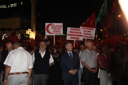 Konya'da Darbe Karşıtı Pankartlar