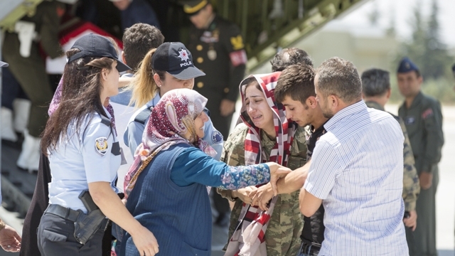 Şehit J. Uzm. Çvş Hamdi Karagöz toprağa verildi