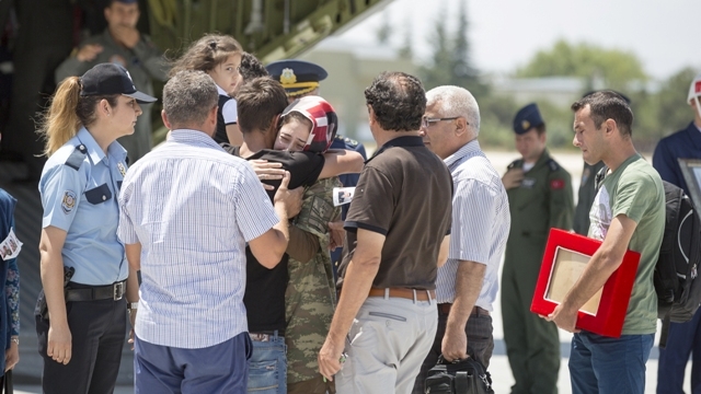 Şehit J. Uzm. Çvş Hamdi Karagöz toprağa verildi 16