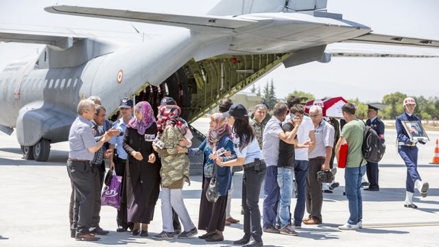 Şehit J. Uzm. Çvş Hamdi Karagöz toprağa verildi 18