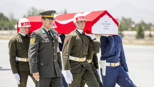 Şehit J. Uzm. Çvş Hamdi Karagöz toprağa verildi 19