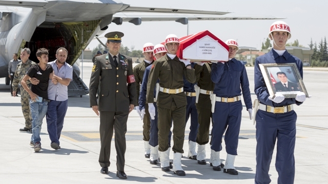 Şehit J. Uzm. Çvş Hamdi Karagöz toprağa verildi
