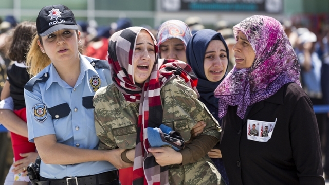 Şehit J. Uzm. Çvş Hamdi Karagöz toprağa verildi 23