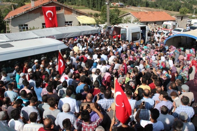 Şehit J. Uzm. Çvş Hamdi Karagöz toprağa verildi 29