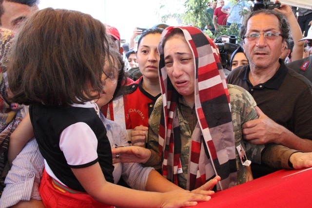 Şehit J. Uzm. Çvş Hamdi Karagöz toprağa verildi 35