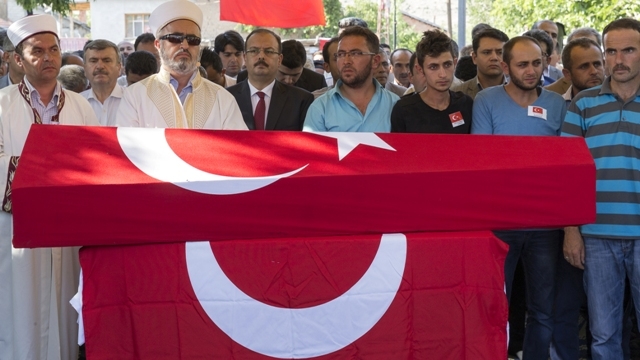 Şehit J. Uzm. Çvş Hamdi Karagöz toprağa verildi 62