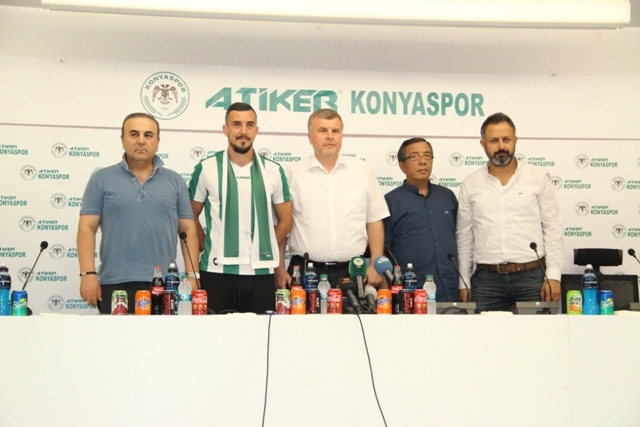 Hora imzayı attı 18