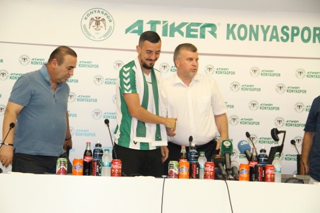 Hora imzayı attı 21