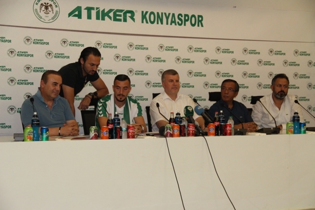 Hora imzayı attı 29