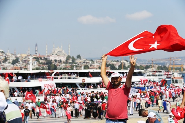 Demokrasi ve Şehitler Mitingi 135