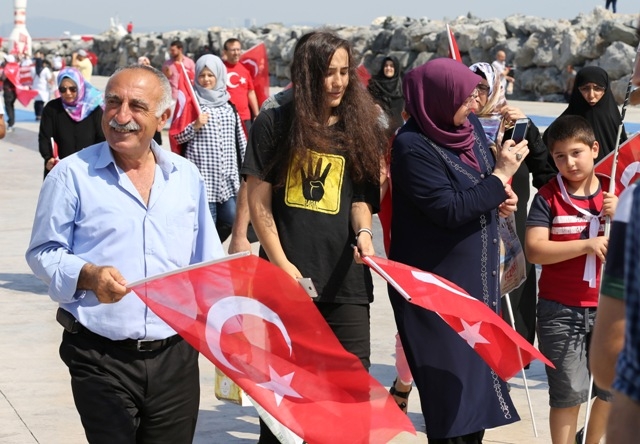 Demokrasi ve Şehitler Mitingi 151