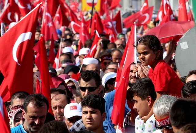 Demokrasi ve Şehitler Mitingi 160