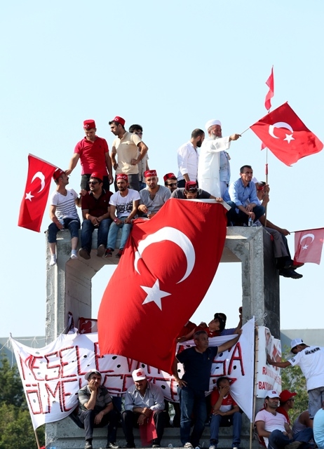 Demokrasi ve Şehitler Mitingi 163