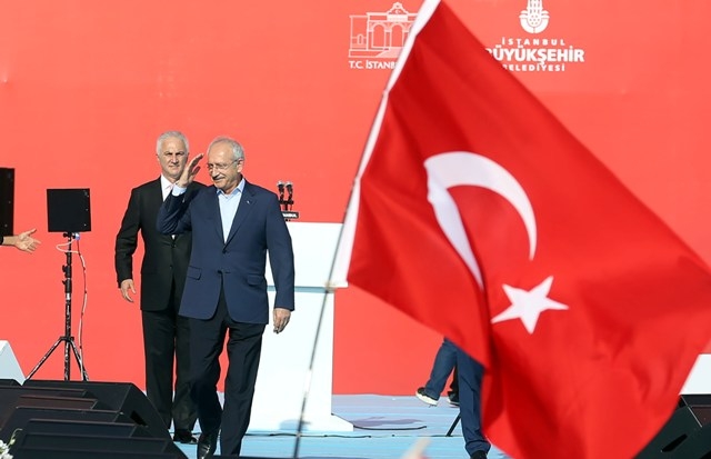 Demokrasi ve Şehitler Mitingi 215