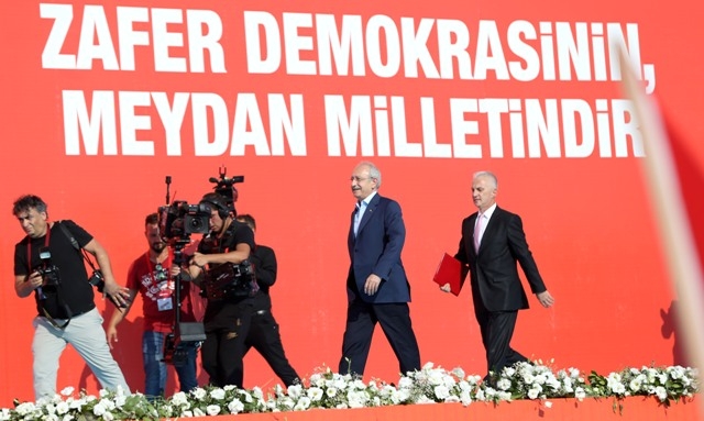 Demokrasi ve Şehitler Mitingi 245