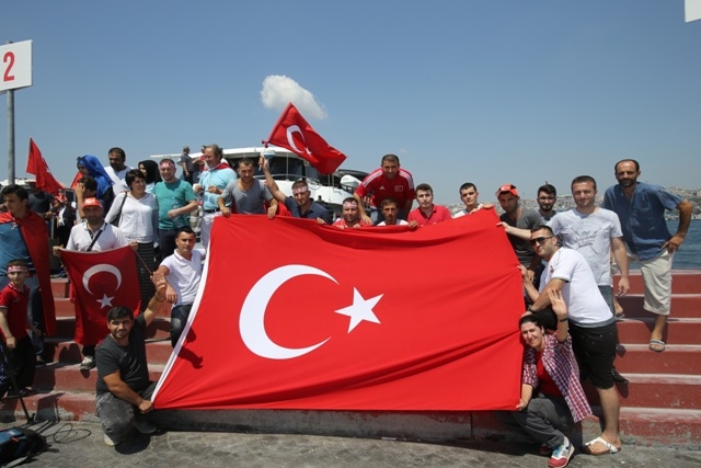 Demokrasi ve Şehitler Mitingi 25