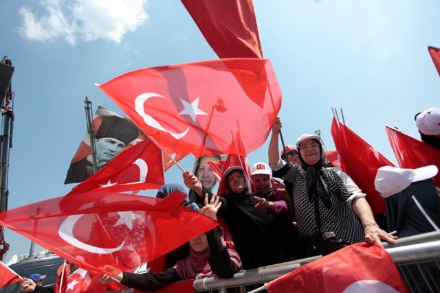 Demokrasi ve Şehitler Mitingi 43