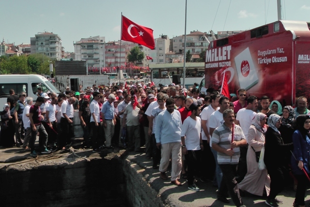 Demokrasi ve Şehitler Mitingi 45