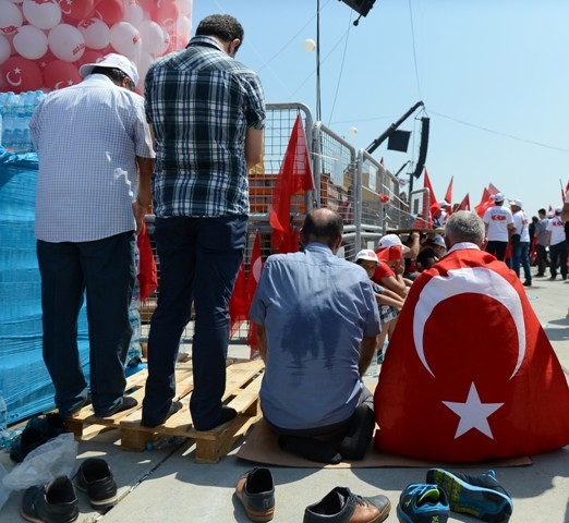 Demokrasi ve Şehitler Mitingi 78
