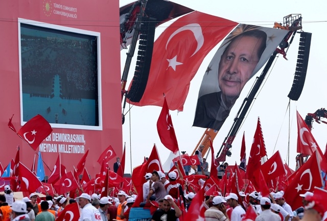Demokrasi ve Şehitler Mitingi 8
