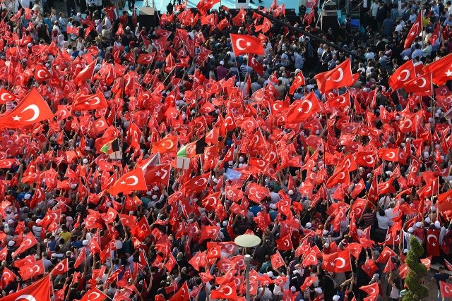 Konya'da "Demokrasi ve Şehitler Mitingi" 10