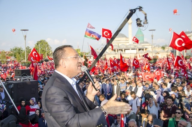 Konya'da "Demokrasi ve Şehitler Mitingi" 16