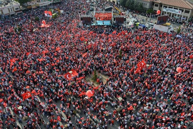 Konya'da "Demokrasi ve Şehitler Mitingi" 8
