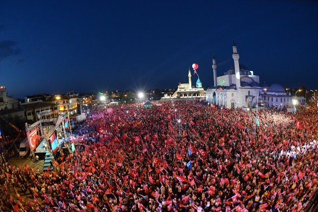Konya'da "Demokrasi ve Şehitler Mitingi" 9
