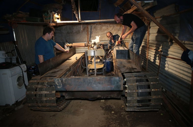 Darbecilere kızdı tank yaptı 7