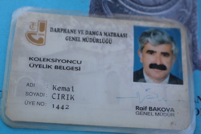 Ayaklı Müze; Para Koleksiyoncusu 6