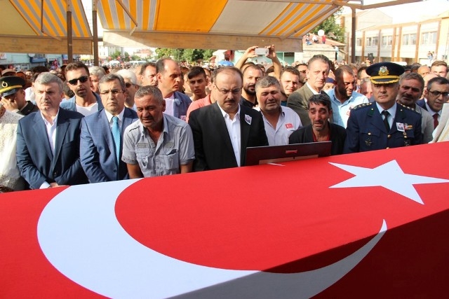 Şehit Uzm. Onb. Yunus Emre Uçar'a son görev 14