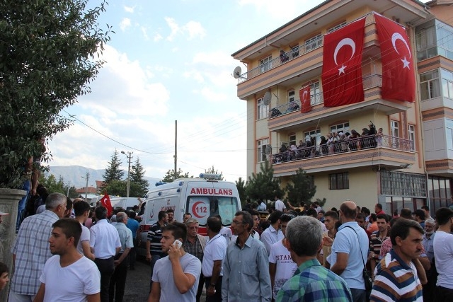 Şehit Uzm. Onb. Yunus Emre Uçar'a son görev 7