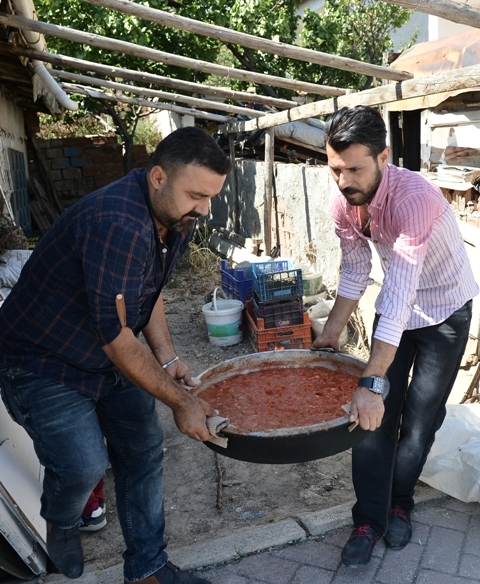 Kadınların 'İmece' usulu kış hazırlığı