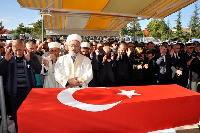 Şehit Jandarma Uzman Çavuş Enes Kaya'ya son görev 11