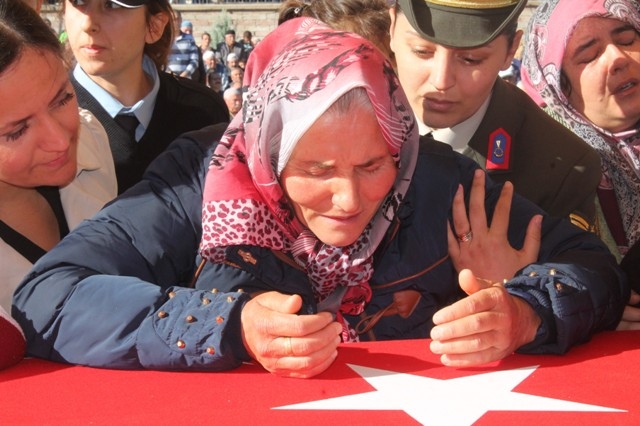 Şehit Jandarma Uzman Çavuş Enes Kaya'ya son görev 25