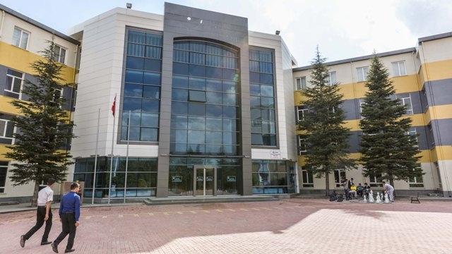 FETÖ okulundaki gizemli oda! 2